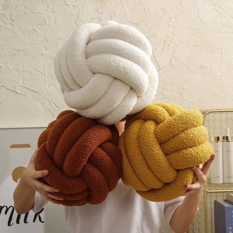 Coussin Boule Nouée Bouclette